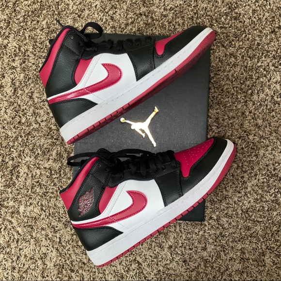 Jordan Shoes - Air Jordan 1 Noble Red